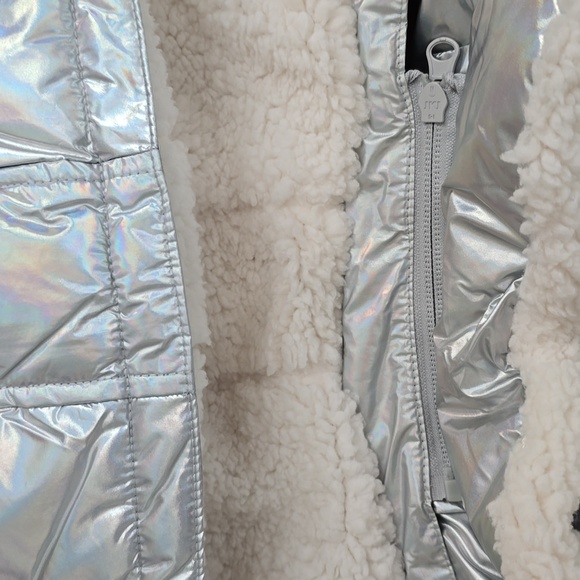 THEREABOUTS GIRLS SILVER "SHIMMER" PUFFER HOODED WINTER COAT SIZE XL 18.5 PLUS - Picture 14 of 16